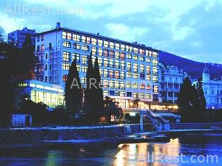 Kristal Hotel 42